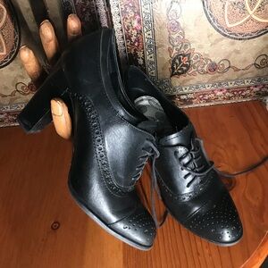 Classic Black Women's Oxford Shoes